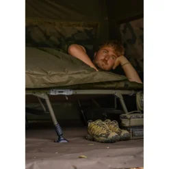 Avid Carp Bivouac * Bedchair Benchmark Ultra Systems
