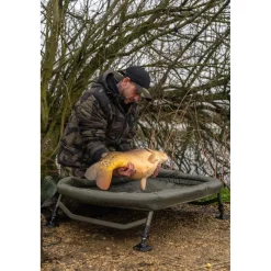 Avid Carp Réception - Pesée^Tapis De Reception Pro-Tect Safeguard Cradle